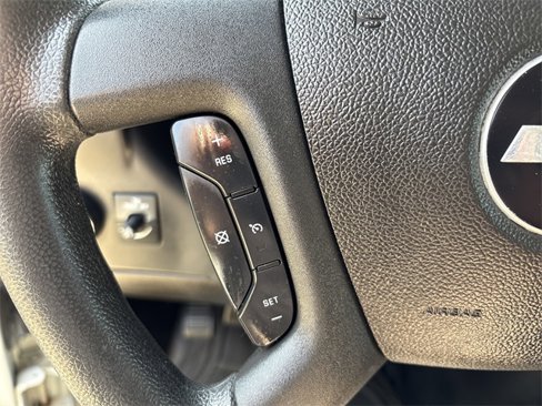Used 2017 Chevrolet Express 2500 image 23