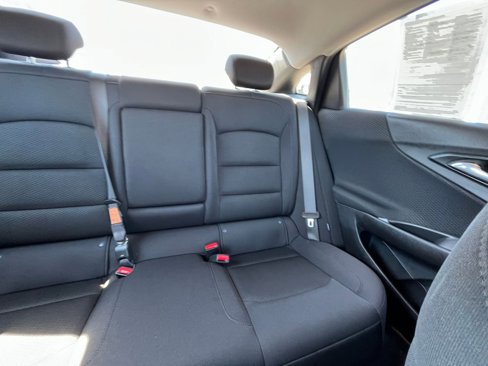 Used 2024 Chevrolet Malibu LT image 37