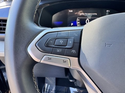 Certified 2024 Volkswagen Taos SE image 24