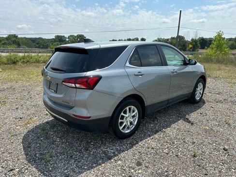 Used 2024 Chevrolet Equinox LT image 9