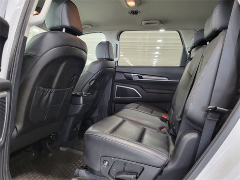 Used 2022 Kia Telluride LX image 24