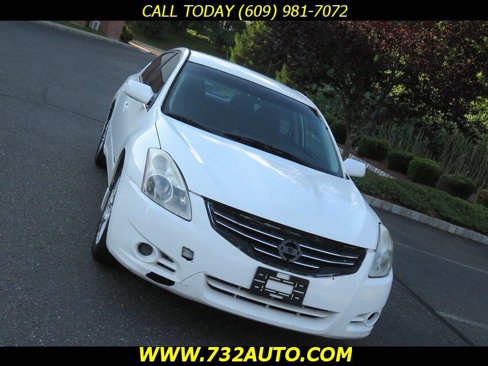 Used 2010 Nissan Altima Hybrid Sedan image 14