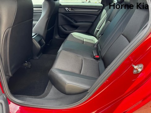 Used 2019 Honda Accord Sport image 13