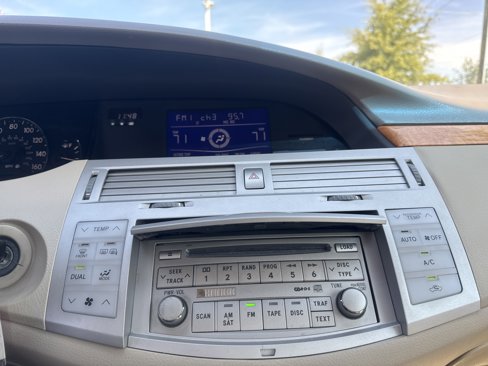 Used 2007 Toyota Avalon Limited image 25