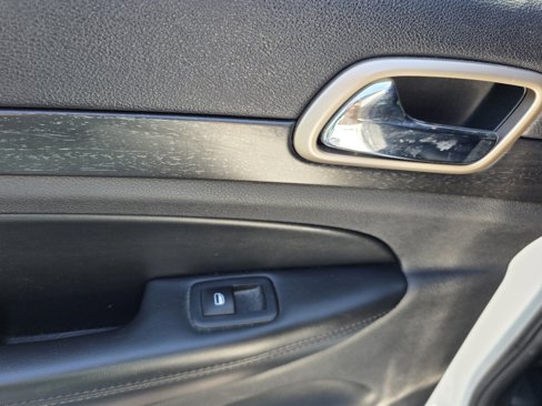 Used 2017 Jeep Grand Cherokee Laredo image 30