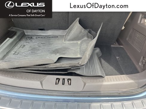 Used 2020 Ford Explorer Platinum w/ Premium Technology Package image 38
