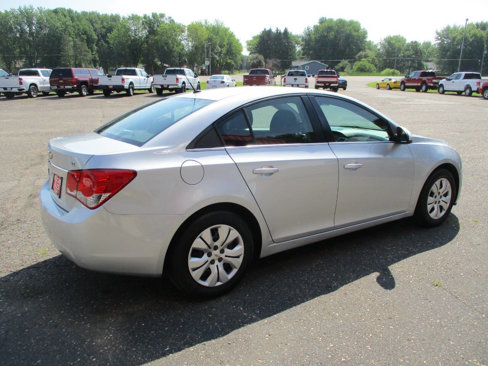 Used 2014 Chevrolet Cruze LT image 9