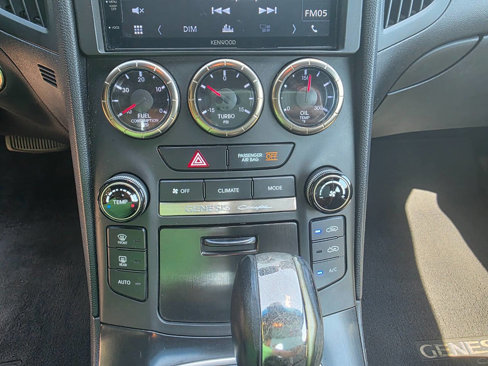 Used 2013 Hyundai Genesis 2.0T image 25
