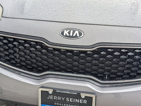 Used 2017 Kia Sportage LX image 10