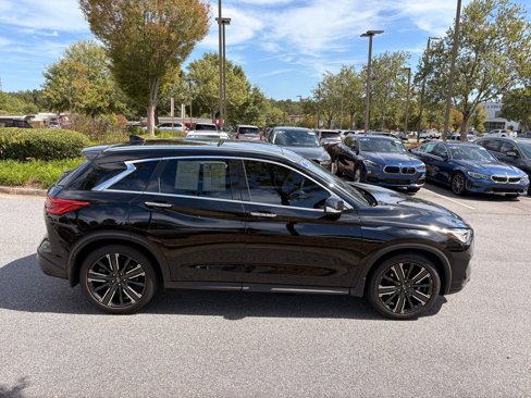 Used 2021 INFINITI QX50 Luxe w/ Appearance Package image 8
