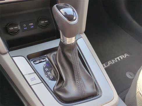 Used 2019 Hyundai Elantra SEL image 17