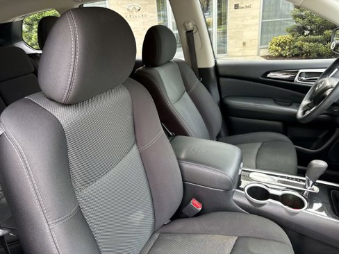 Used 2020 Nissan Pathfinder S image 14