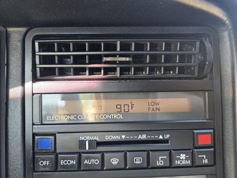 Used 1991 Cadillac Allante image 24