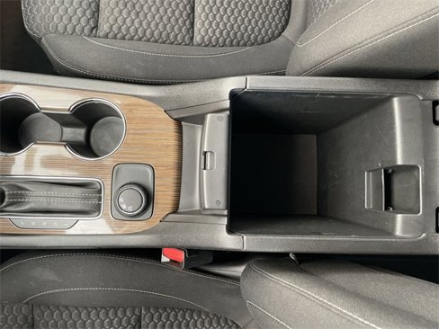 Used 2018 GMC Acadia SLE image 24