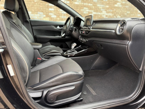 Used 2020 Kia Forte GT-Line image 19