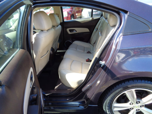 Used 2014 Chevrolet Cruze LT w/ Sun, Sound and Sport Package image 13