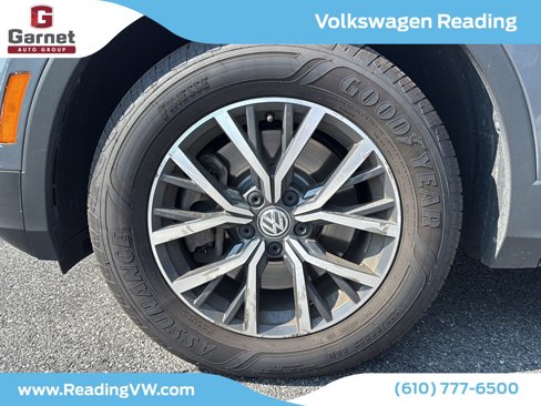 Used 2019 Volkswagen Tiguan SE w/ Panoramic Sunroof Package image 8