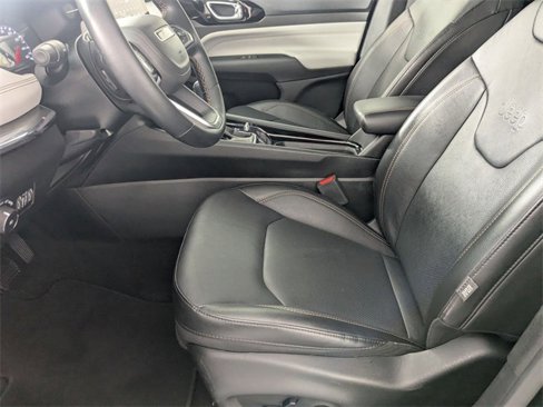 Used 2022 Jeep Compass Limited image 12