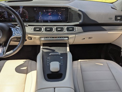 Used 2024 Mercedes-Benz GLE 450e 4MATIC image 17
