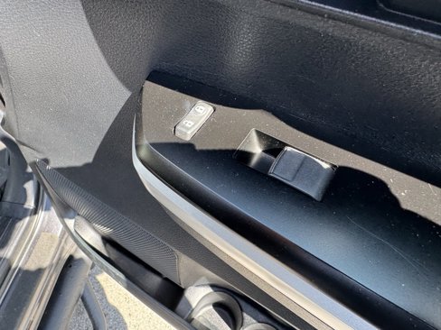 Used 2017 Toyota Tundra SR5 image 37
