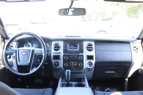 Used 2017 Ford Expedition EL XLT image 18