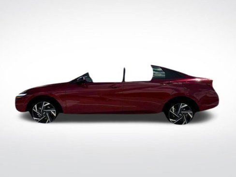 New 2025 Hyundai Elantra Sport image 3