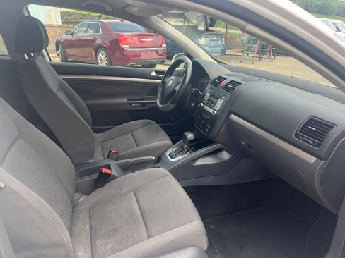 Used 2008 Volkswagen Rabbit S image 10