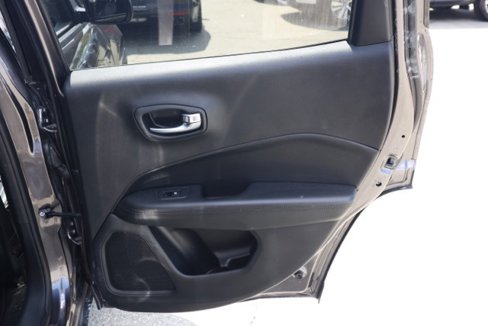 Used 2019 Jeep Compass Altitude image 19