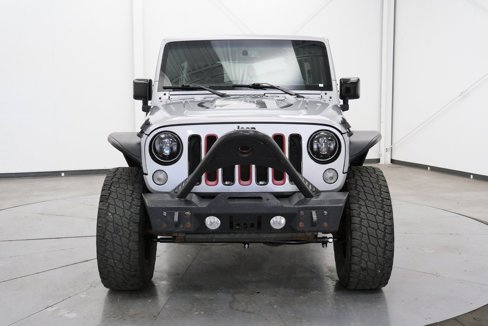 Used 2015 Jeep Wrangler Unlimited Sahara image 2