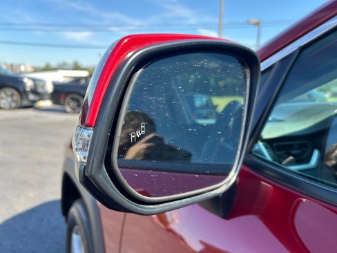 Used 2019 Toyota RAV4 XLE image 31