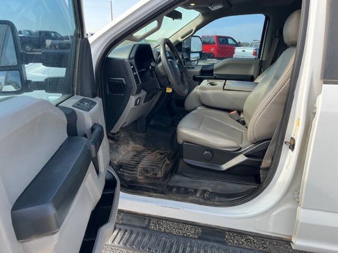 Used 2018 Ford F250 XL w/ Power Equipment Group image 7