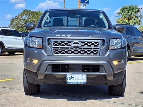 Used 2022 Nissan Frontier SV image 24