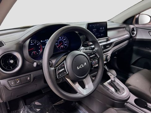 Certified 2023 Kia Forte LXS w/ LXS Technology Package image 9