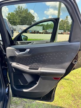 Used 2020 Ford Escape SEL image 11