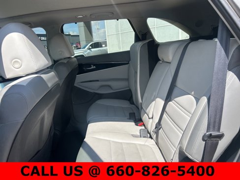 Used 2019 Kia Sorento SX w/ SX Touring Package image 11