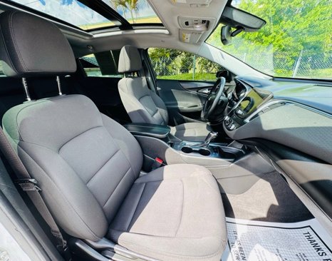 Used 2018 Chevrolet Malibu LT image 17