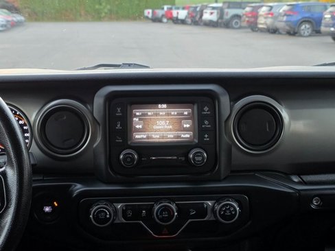 Used 2018 Jeep Wrangler Unlimited Sport image 20