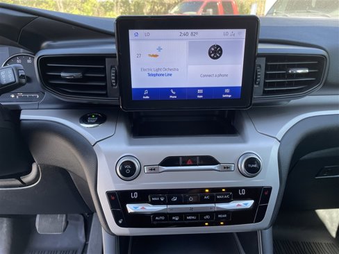 Used 2020 Ford Explorer XLT w/ Comfort Package image 19