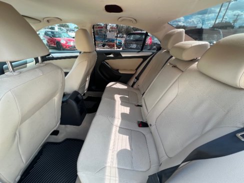 Used 2014 Volkswagen Jetta SE image 10
