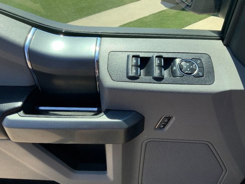 Used 2016 Ford F150 XLT w/ Equipment Group 301A Mid image 9