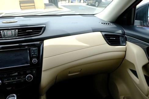 Used 2017 Nissan Rogue SV image 27