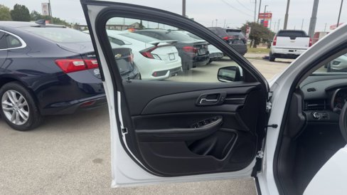 Used 2014 Chevrolet Malibu LT w/ Power Convenience Package image 13