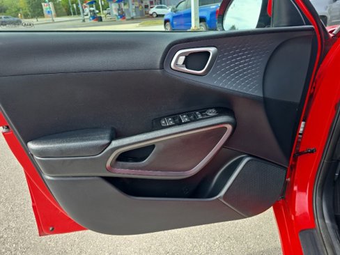 Used 2021 Kia Soul GT-Line image 16