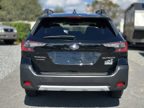 Used 2024 Subaru Outback Limited image 4