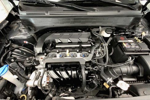 Used 2023 Hyundai Venue SEL image 28
