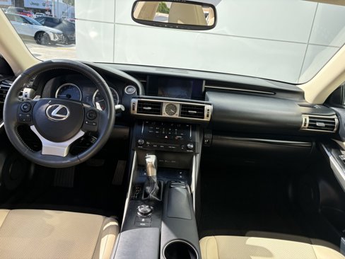 Used 2014 Lexus IS 250 image 17