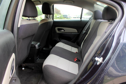 Used 2015 Chevrolet Cruze LS image 27