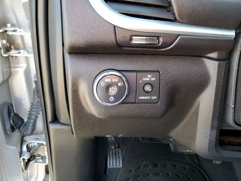 Used 2013 Chevrolet Traverse LT image 30