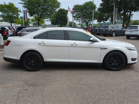 Used 2019 Ford Taurus Limited image 6
