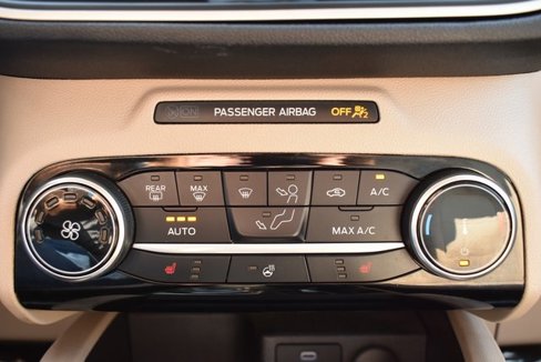 Used 2022 Ford Escape SE w/ Cold Weather Package image 28